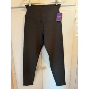 NWT Yummie Shaping Cropped Leggings / Pants, Pockets, Gray, Size Medium